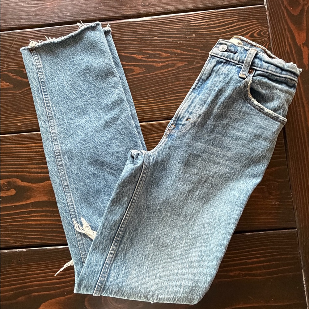 Abercrombie & Fitch 90s High Rise Straight Leg Jeans
